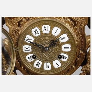 Große Kaminuhr mit Faunen