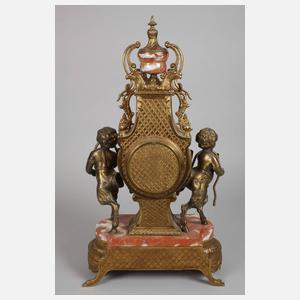 Große Kaminuhr mit Faunen