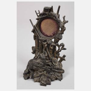 Drei Uhrenständer Eisenguss