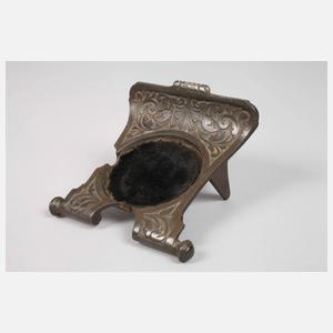 Drei Uhrenständer Eisenguss