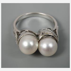 Damenring mit Perlen und Diamanten