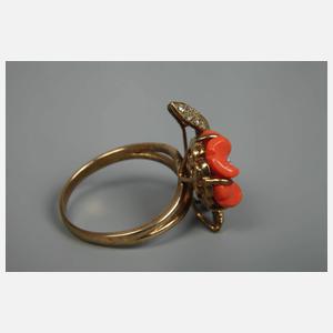 Damenring mit Korallenschnitzerei und Diamanten