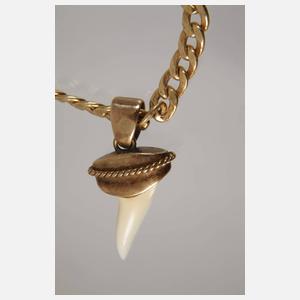 Kette mit Zahnanhänger