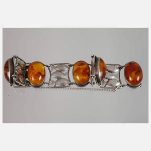 Drei Teile Bernsteinschmuck