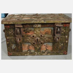 Bemalte Eisentruhe