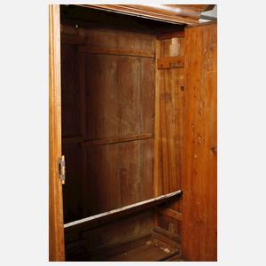 Großer Hallenschrank barock