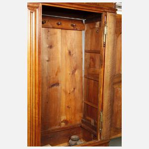 Hallenschrank barock