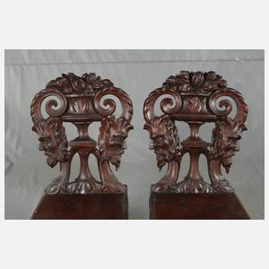 Zwei Paar Brettstühle