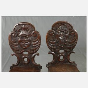 Zwei Paar Brettstühle