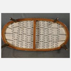 Kleine klassizistische Polsterbank