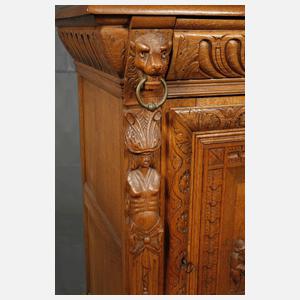 Aufsatzvitrine Historismus