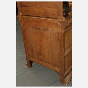 Aufsatzvitrine Historismus