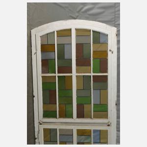 Sieben große Bleiverglasungen