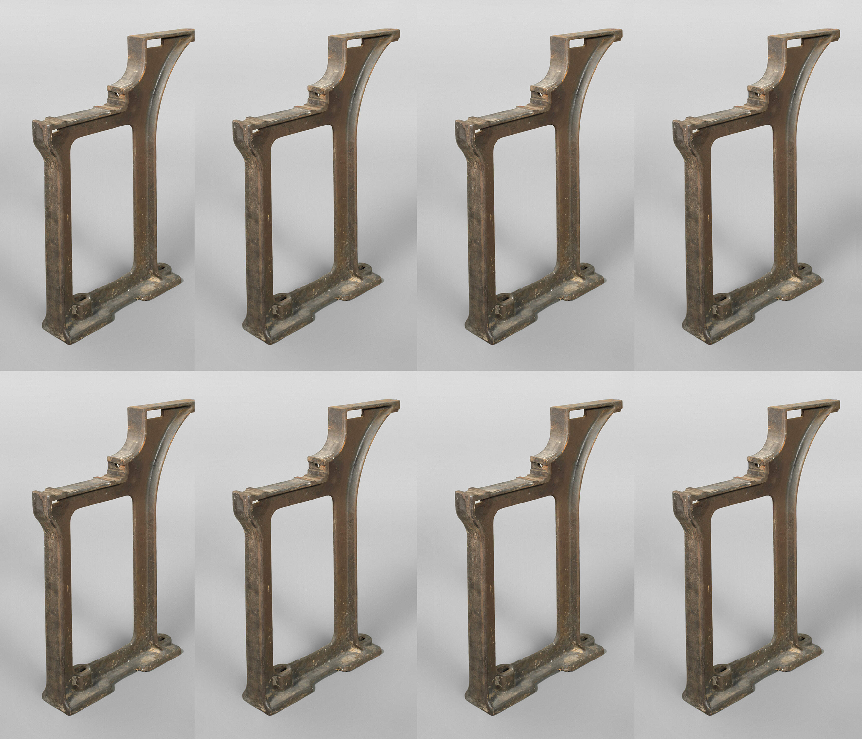 Acht Industriekonsolen