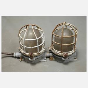 Acht Zweiergruppen Industrielampen