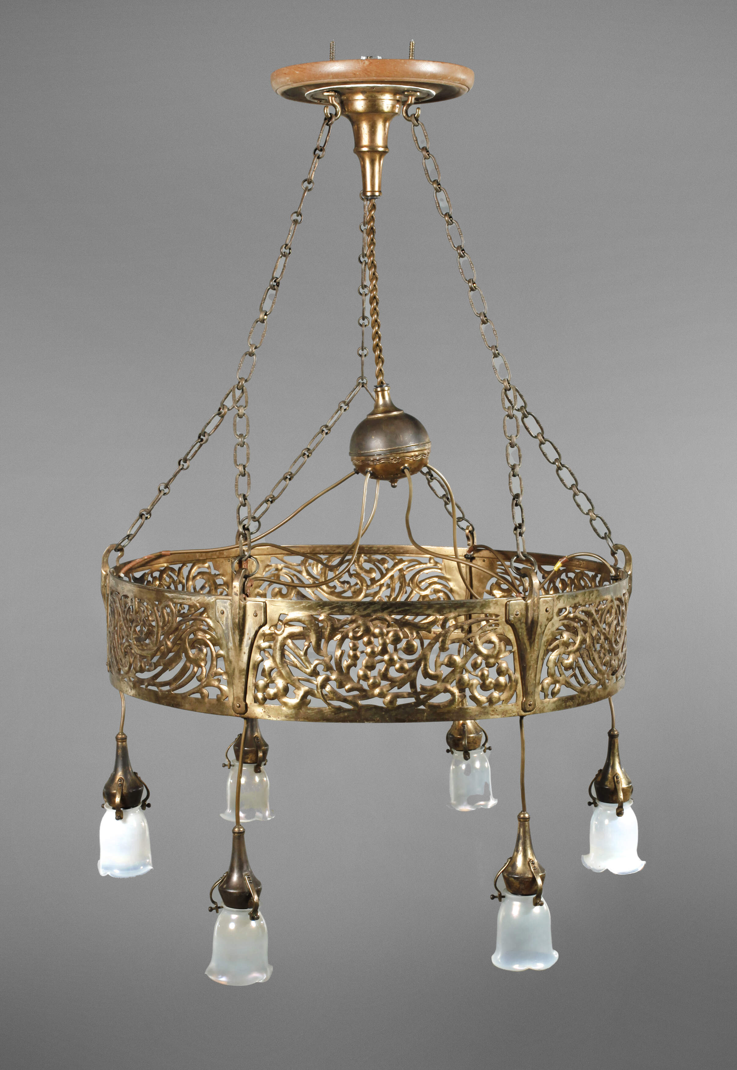 Großer Deckenlüster Jugendstil