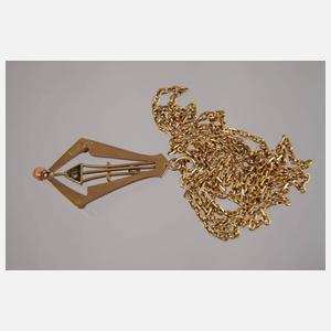 Anhänger mit Diamanten an Kette