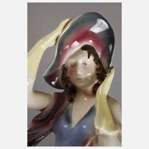 Elegante Dame im Wind