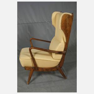 Ohrenbackensessel mit Ottomane