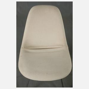 Zwei Stühle Herman Miller