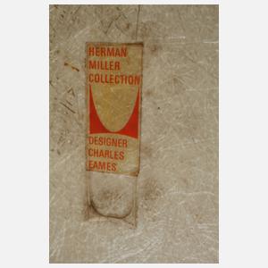 Zwei Stühle Herman Miller