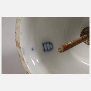 Zwei Amphorenvasen im Alt-Wiener Stil