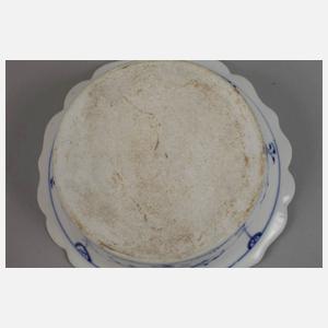 Schälchen mit figürlichem Mittelsteg