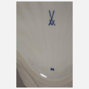 Meissen zwei große Muschelschalen "Zwiebelmuster"