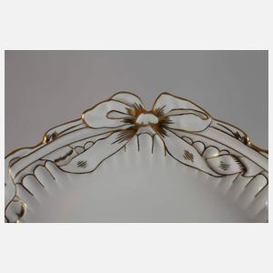 Meissen Schleifenplatte "Naturalistische Blume"