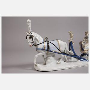 Meissen Rokokopaar im Pferdeschlitten
