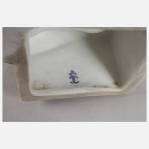 Edeldame mit Gürtel