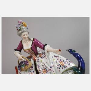 Volkstedt Krinolinendame mit Pfau