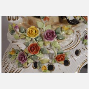 Plaue übergroßer figürlicher Prunkleuchter