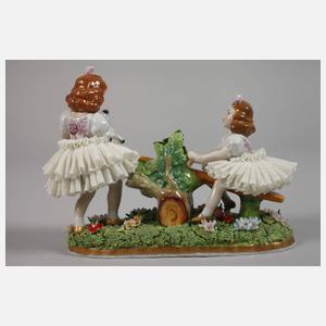 Sitzendorf "Mädchen und Hund auf der Wippe"