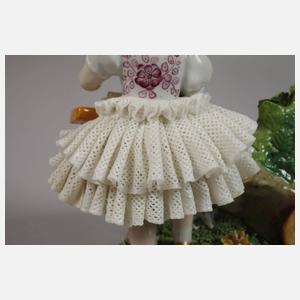 Sitzendorf "Mädchen und Hund auf der Wippe"