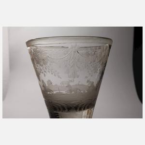 Klassizistisches Pokalglas