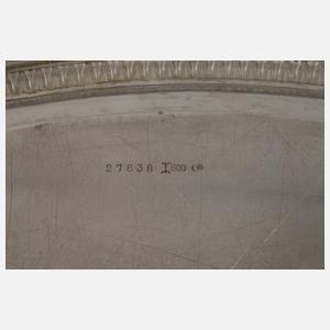 Großes Silbertablett aus Adelsbesitz