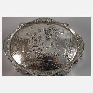 Silberdose mit Putten