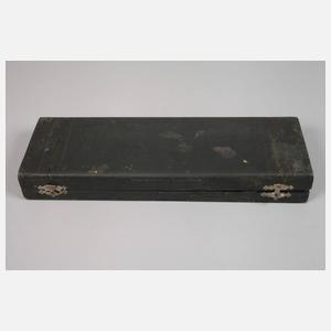 Zwölf Messerbänkchen