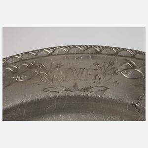 Zinnteller Bärenjagd