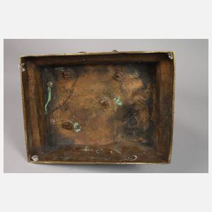 S. E. Görlin, auf dem Weg zum Brunnen