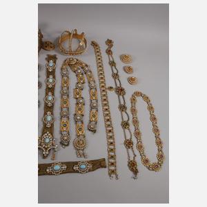 Sammlung historische Theateraccessoires