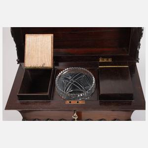 Geschnitzte Schatulle