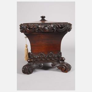 Geschnitzte Schatulle