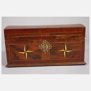 Intarsierte Schatulle