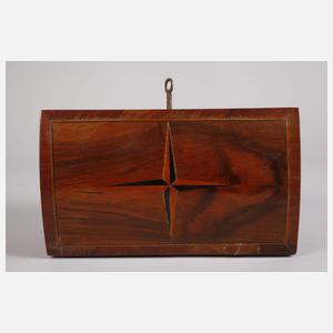 Intarsierte Schatulle