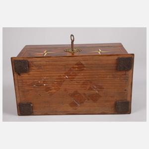 Intarsierte Schatulle