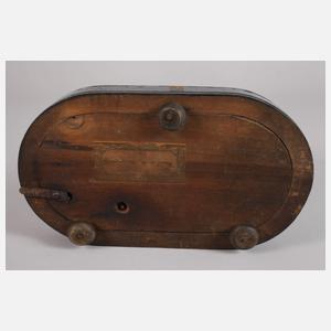 Automat unter Glassturz