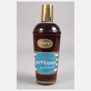 Drei Flaschen Lufthansa Cocktail