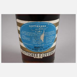 Drei Flaschen Lufthansa Cocktail